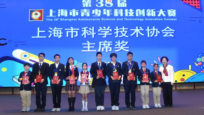 工业物联网平台：构建智能工厂的基石**
